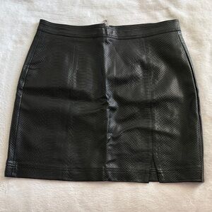 Black Textured Women's Faux Leather Skirt
